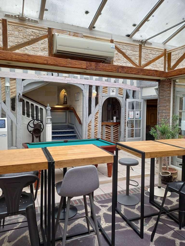 Brit Hotel Comtes De Champagne - Troyes Centre Historique Restaurang bild