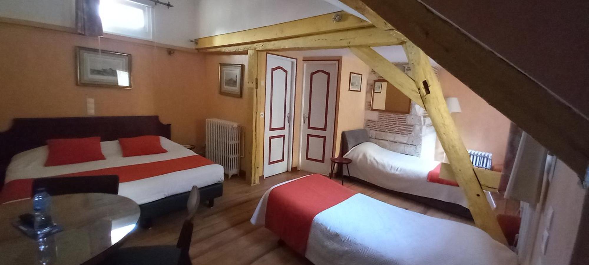 Brit Hotel Comtes De Champagne - Troyes Centre Historique Exteriör bild